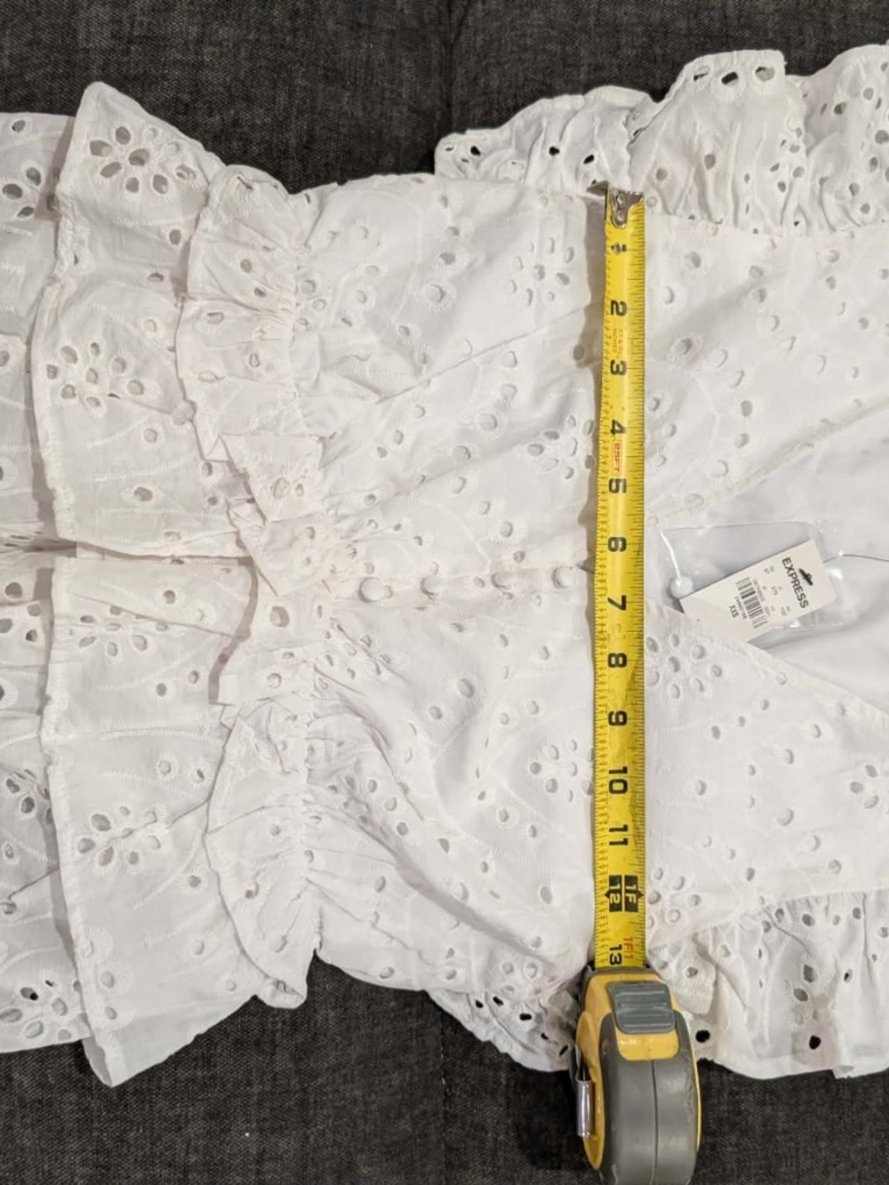 NWT! Express White Eyelet Ruffle Blouse XXS - Picture 3 of 3